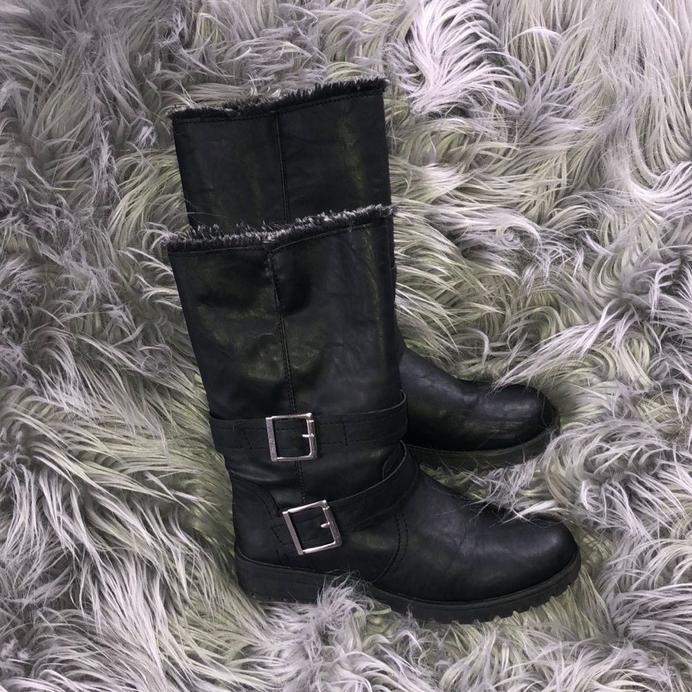 Snow Boots